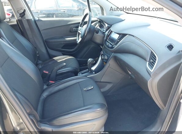 3GNCJLSB7LL269007 2020 CHEVROLET TRAX Gray Widok wnętrza z przodu