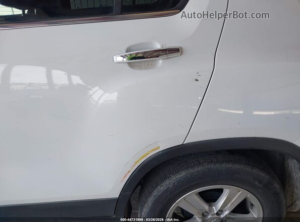 3GNCJLSB8HL225623 2017 CHEVROLET TRAX Белый Вид спереди