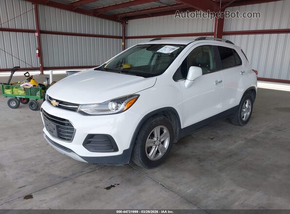 3GNCJLSB8HL225623 2017 CHEVROLET TRAX Белый Передняя левая четверть