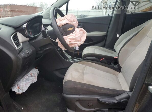 3GNCJLSB8KL211468 2019 CHEVROLET TRAX Серый Вид салона спереди