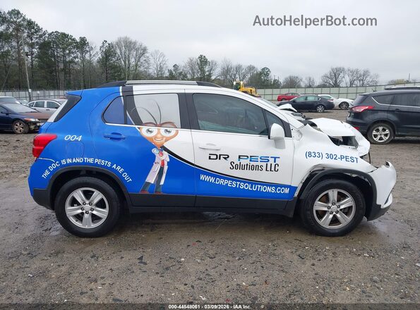 3GNCJLSBXLL210713 2020 CHEVROLET TRAX Белый Вид задней части салона