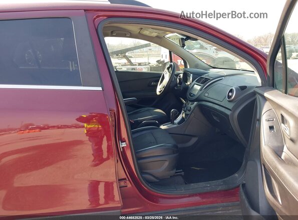 3GNCJPSB2GL269624 2016 CHEVROLET TRAX Темно-бордовый Вид салона спереди