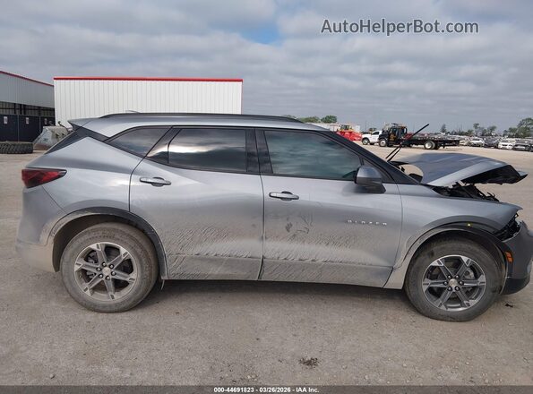 3GNKBCR40SS204620 2025 CHEVROLET BLAZER Серебряный Вид задней части салона