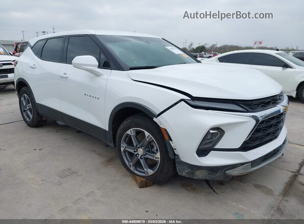 3GNKBCR46PS110507 2023 CHEVROLET BLAZER White Delantero derecho