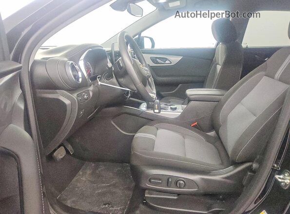 3GNKBCR48TS146953 2026 CHEVROLET BLAZER Черный Вид салона спереди