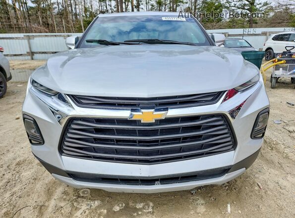 3GNKBHR43NS173848 2022 CHEVROLET BLAZER Серебряный Вид спереди