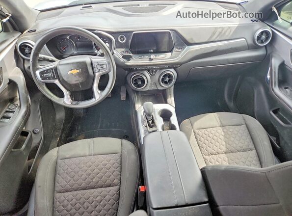 3GNKBHR43NS173848 2022 CHEVROLET BLAZER Серебряный Вид панели приборов