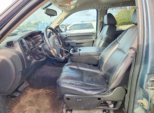 3GTP2VE32BG202930 2024 GMC SIERRA Бордовый Вид салона спереди