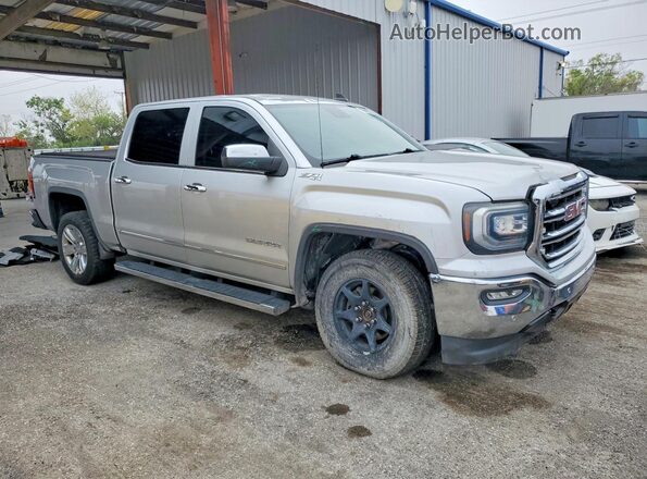 3GTU2NEC4JG631178 2018 GMC SIERRA Серебряный Передняя правая четверть