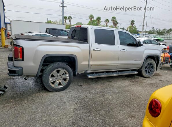 3GTU2NEC4JG631178 2018 GMC SIERRA Серебряный Задняя правая четверть