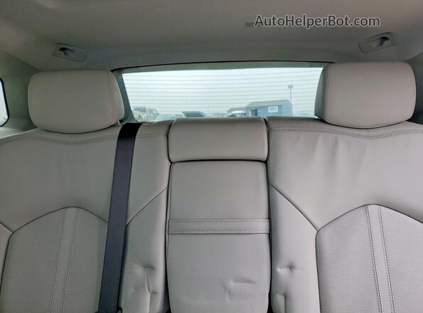 3GYFNBE31GS543851 2016 CADILLAC SRX Серебряный Вид задних сидений