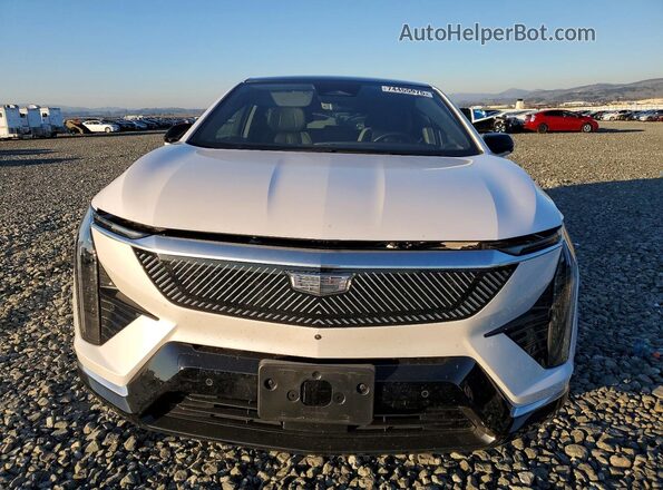 3GYK3BMR5SS175127 2025 CADILLAC OPTIQ Белый Вид спереди