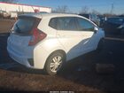 2017 Honda Fit Lx Белый vin: 3HGGK5H55HM708549