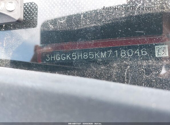 3HGGK5H85KM718046 2019 HONDA FIT Red ძრავის განყოფილების ხედი