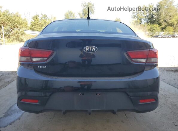 3KPA24AB2JE046641 2018 KIA RIO Black Widok z tyłu