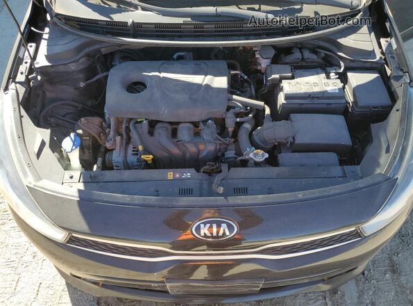 3KPA24AB2JE046641 2018 KIA RIO Black Widok wnętrza z tyłu