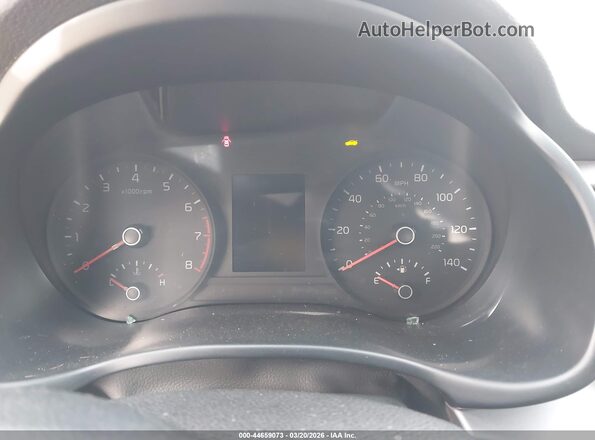 3KPA24AB4JE046378 2018 KIA RIO Белый Вид задних сидений