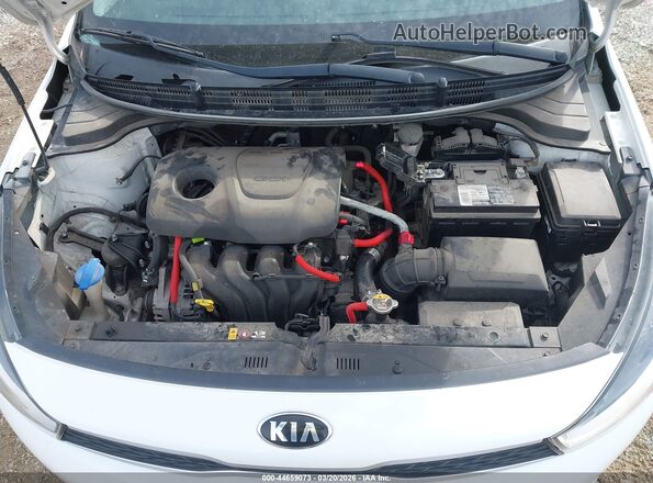 3KPA24AB4JE046378 2018 KIA RIO Белый Вид сзади