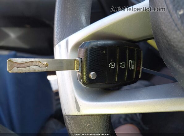 3KPA24AD0LE343023 2020 KIA RIO Серый Вид панели приборов