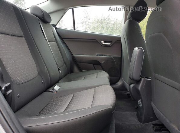 3KPA24AD0ME367341 2021 KIA RIO Silver Вид задніх сидінь