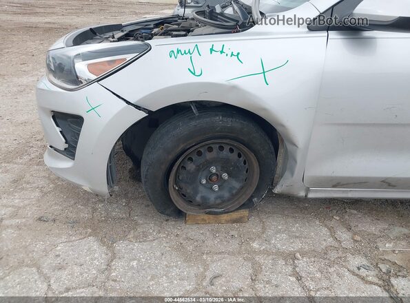 3KPA24AD0ME403674 2021 KIA RIO Silver Vista frontal