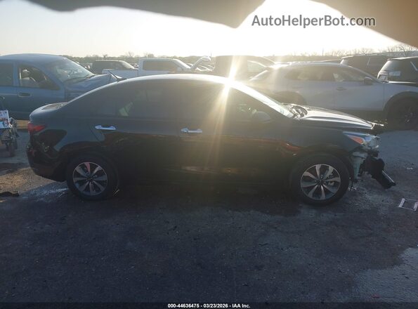 3KPA24AD1NE481494 2022 KIA RIO Черный Вид задней части салона