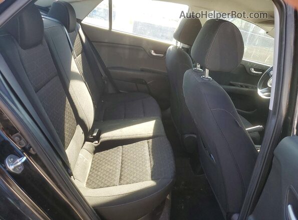 3KPA24AD2LE343833 2020 KIA RIO Black Vista de los asientos traseros