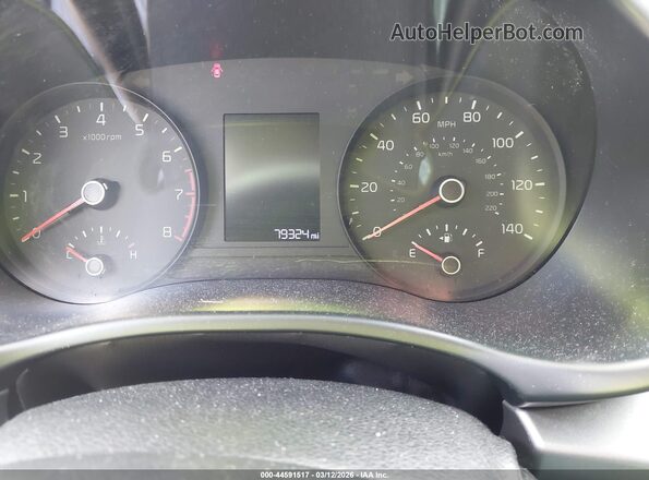 3KPA24AD4LE274580 2020 KIA RIO White Widok tylnych siedzeń