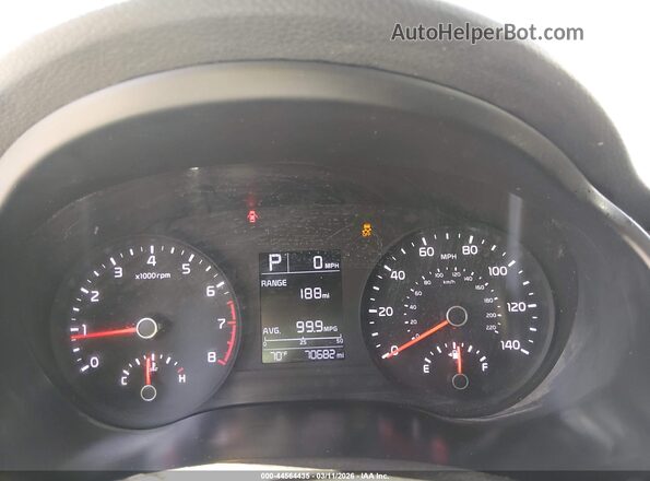 3KPA24AD8LE328091 2020 KIA RIO Серебряный Вид задних сидений