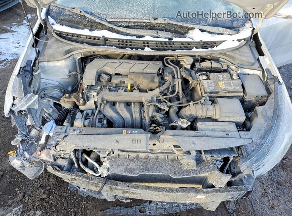 3KPA24AD8ME413644 2021 KIA RIO Silver Вид задньої частини салону