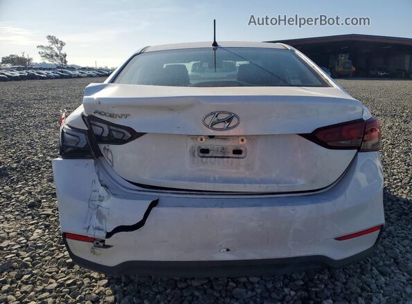 3KPC24A30KE071684 2019 HYUNDAI ACCENT Белый Вид сзади
