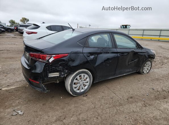 3KPC24A38JE026068 2018 HYUNDAI ACCENT Черный Задняя правая четверть