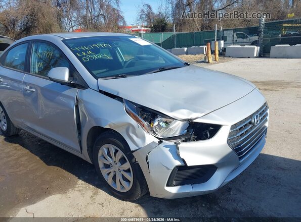 3KPC24A64ME143175 2021 HYUNDAI ACCENT Серебряный Вид спереди