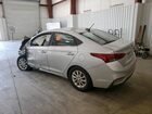 2022 Hyundai Accent Серебряный vin: 3KPC24A67NE170632