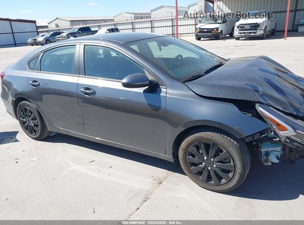 3KPF24AD2PE621478 2023 KIA FORTE Gray Vista interior de 360 grados