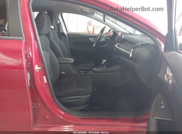 3KPF24AD2RE834935 2024 KIA FORTE Red Front interior view