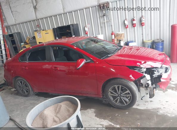 3KPF24AD2RE834935 2024 KIA FORTE Red Rear interior view