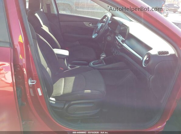 3KPF24AD3LE251538 2020 KIA FORTE Красный Вид салона спереди