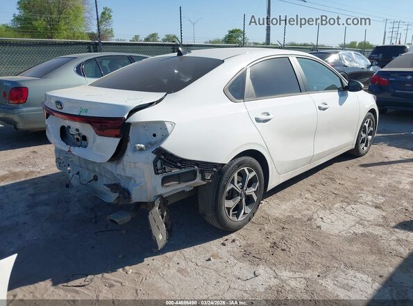 3KPF24AD3ME392448 2021 KIA FORTE Белый Задняя правая четверть