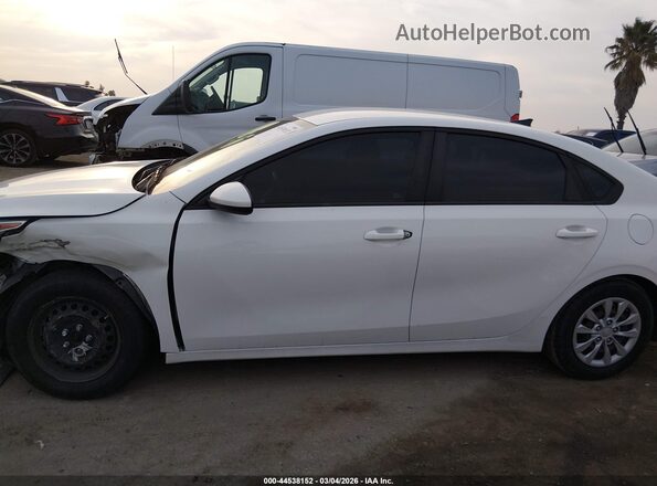 3KPF24AD4ME396704 2021 KIA FORTE Белый 
