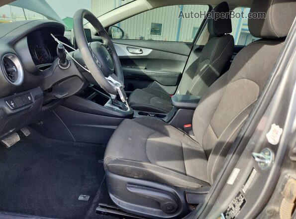 3KPF24AD4NE433042 2022 KIA FORTE Серебряный Вид салона спереди