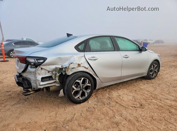 3KPF24AD7KE070229 2019 KIA FORTE Серебряный Задняя правая четверть