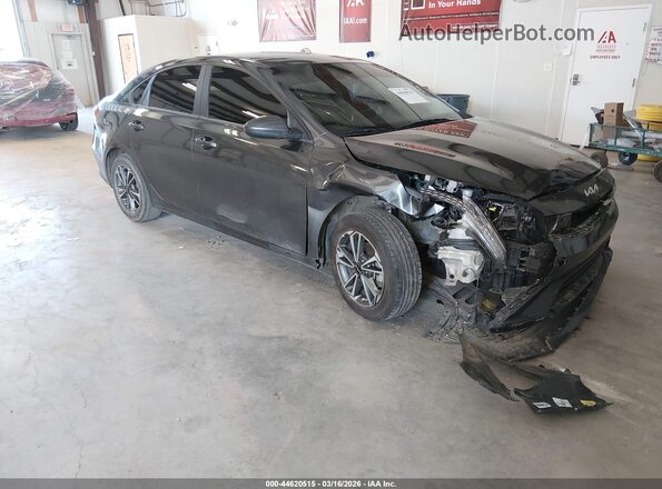 3KPF24AD7PE567773 2023 KIA FORTE Серый Передняя правая четверть