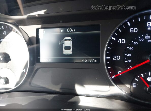 3KPF24AD7RE688080 2024 KIA FORTE Черный Вид задних сидений