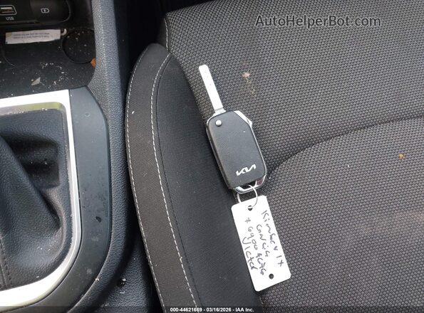 3KPF24AD7RE739237 2024 KIA FORTE Белый Вид панели приборов