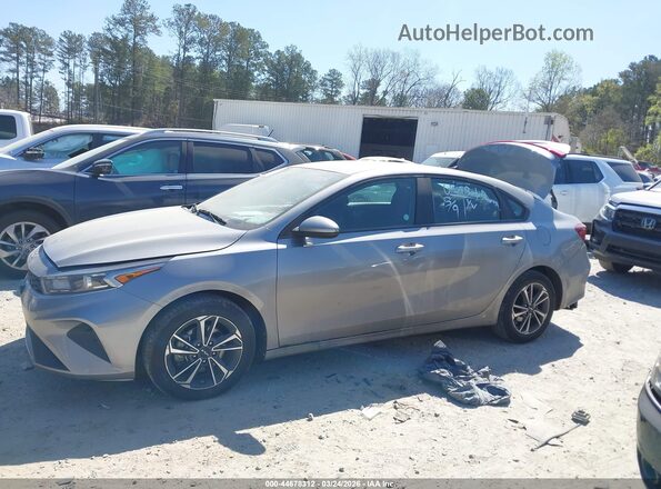 3KPF24AD7RE749069 2024 KIA FORTE Серебряный Панорамный вид салона 360°