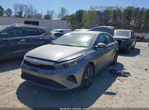 3KPF24AD7RE749069 2024 KIA FORTE Серебряный Передняя левая четверть