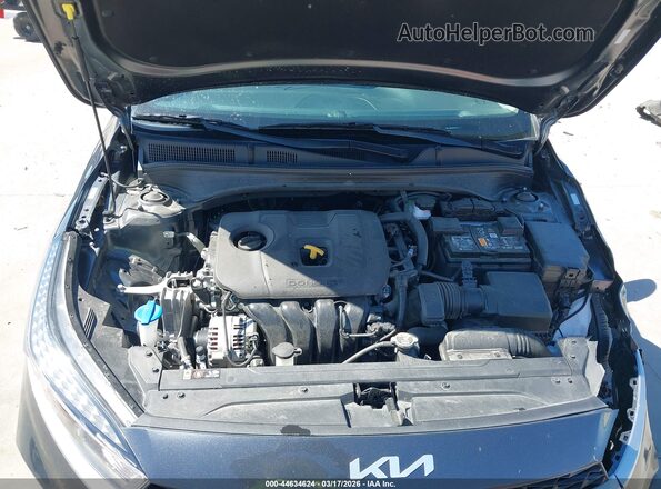 3KPF24AD7RE841072 2024 KIA FORTE Gray Вид ззаду