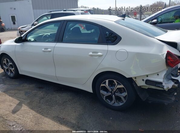 3KPF24AD9ME299904 2021 KIA FORTE Белый Панорамный вид салона 360°