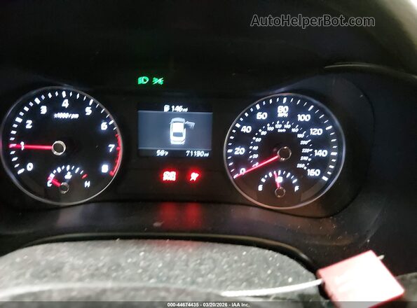 3KPF24ADXKE010025 2019 KIA FORTE White Vista de los asientos traseros